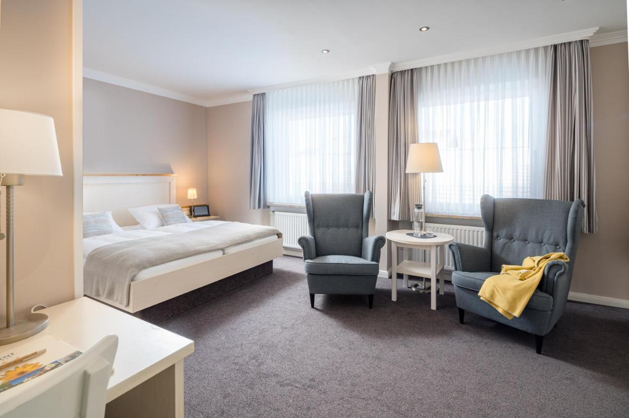Akzent Hotel Dorn บือซุม ภายนอก รูปภาพ
